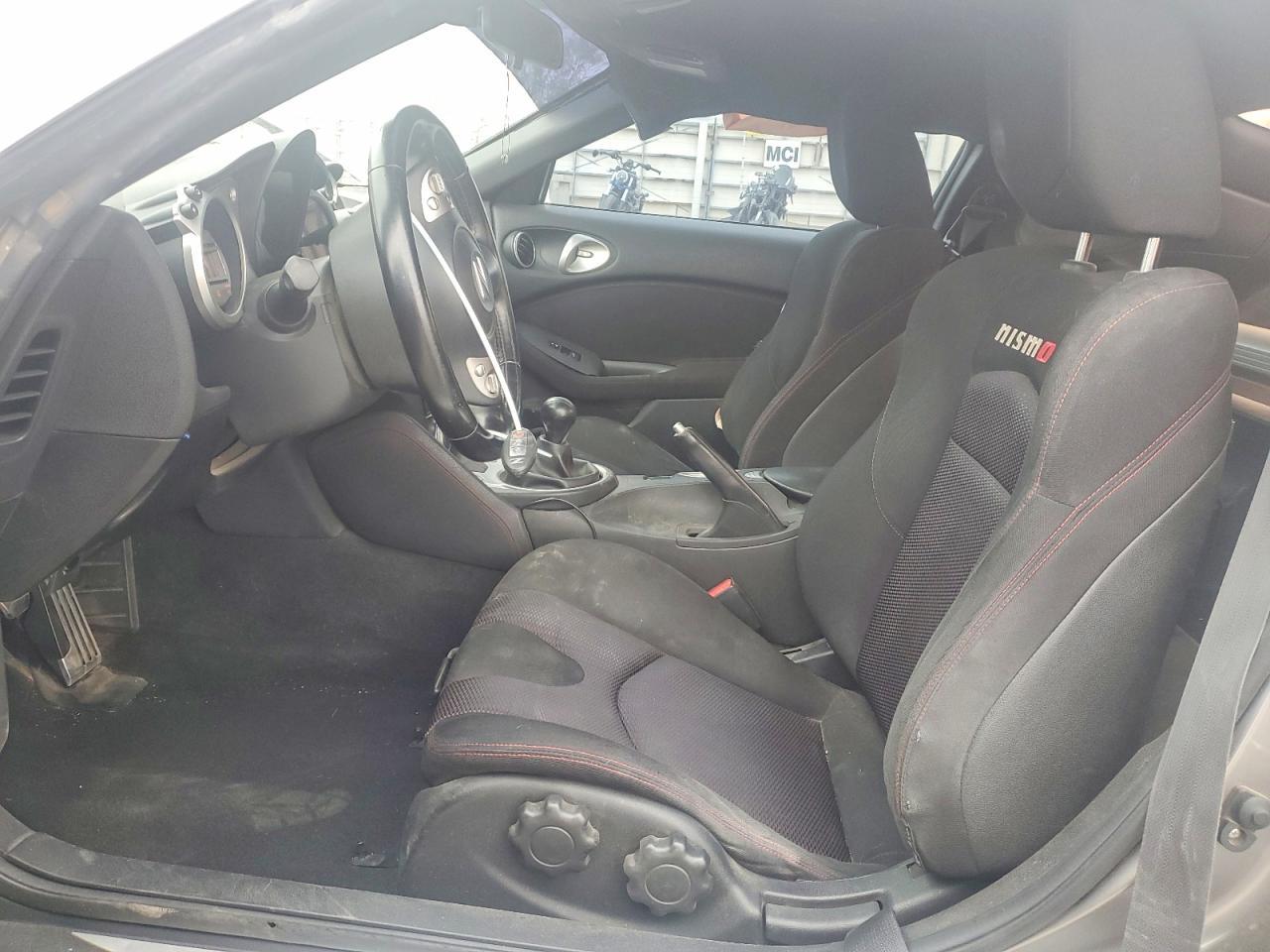 2010 Nissan 370Z Base - Фото 7