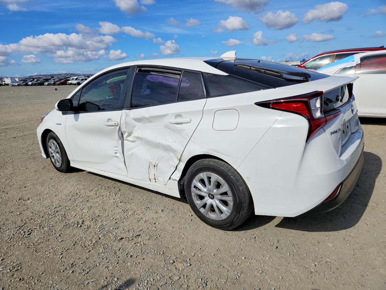 2021 Toyota Prius Le - Image 2