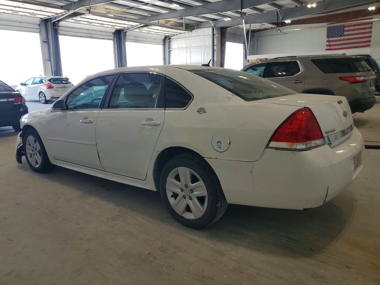 2010 Chevrolet Impala Ls - Фото 2