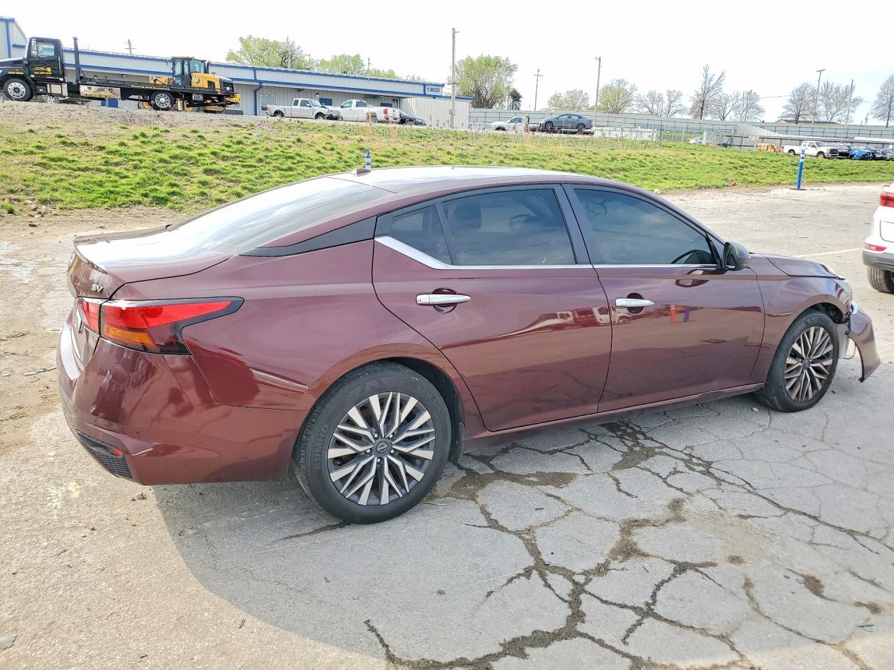2024 Nissan Altima 2.5 Sv - Фото 3