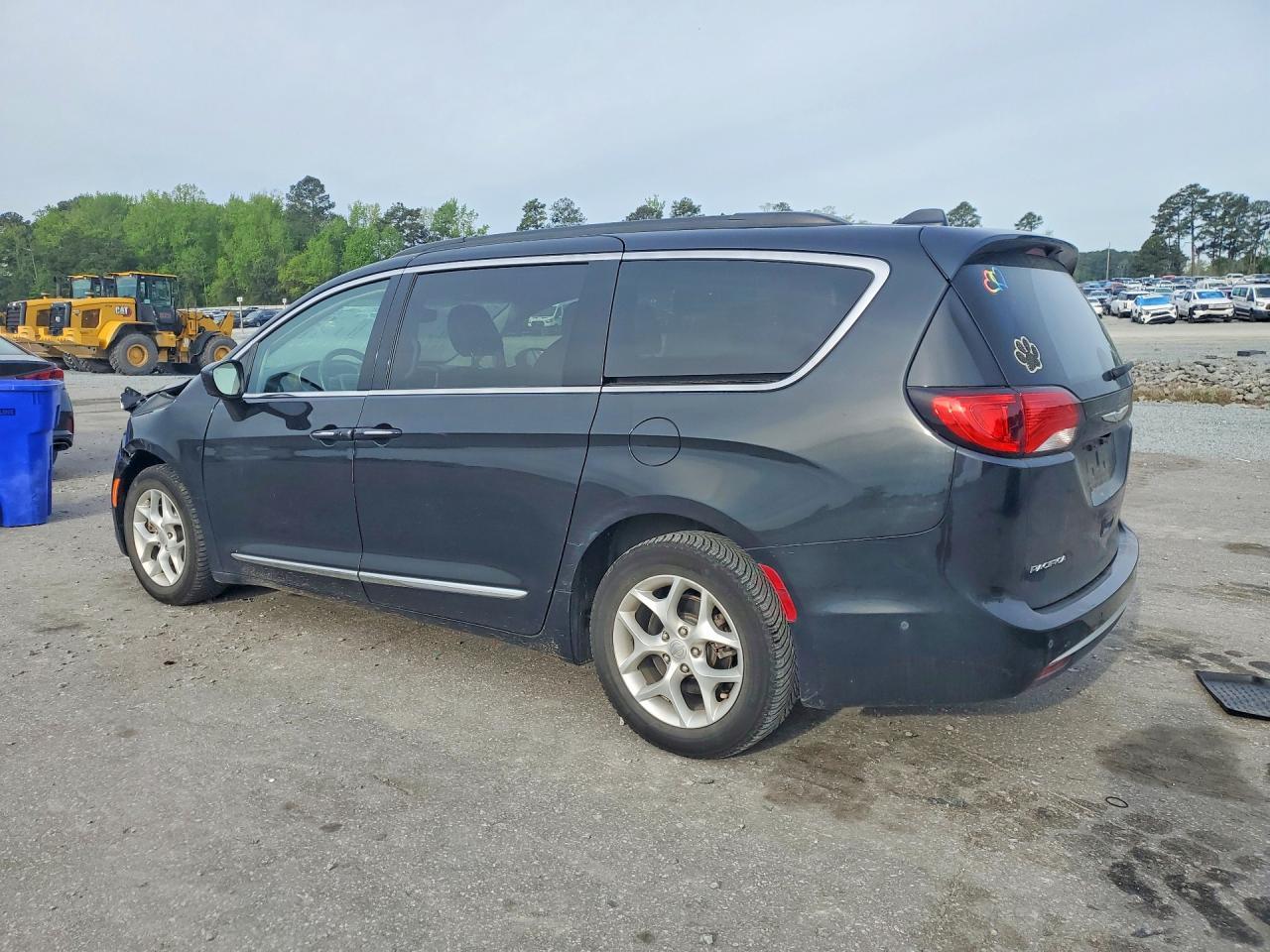 2017 Chrysler Pacifica Touring L Plus - Фото 2