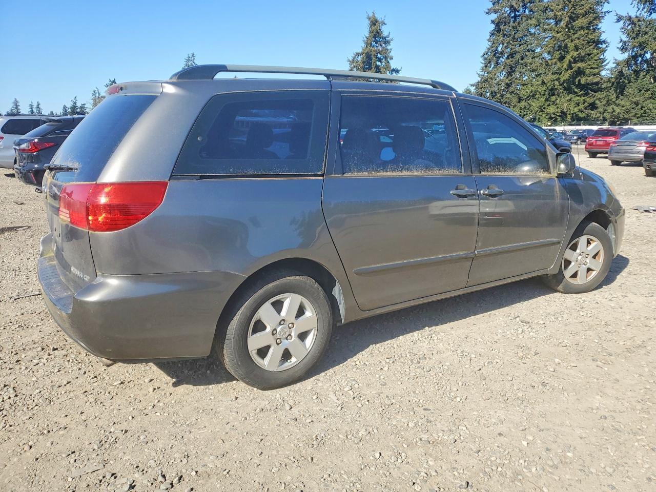 2005 Toyota Sienna Ce 7-Passenger - Фото 3