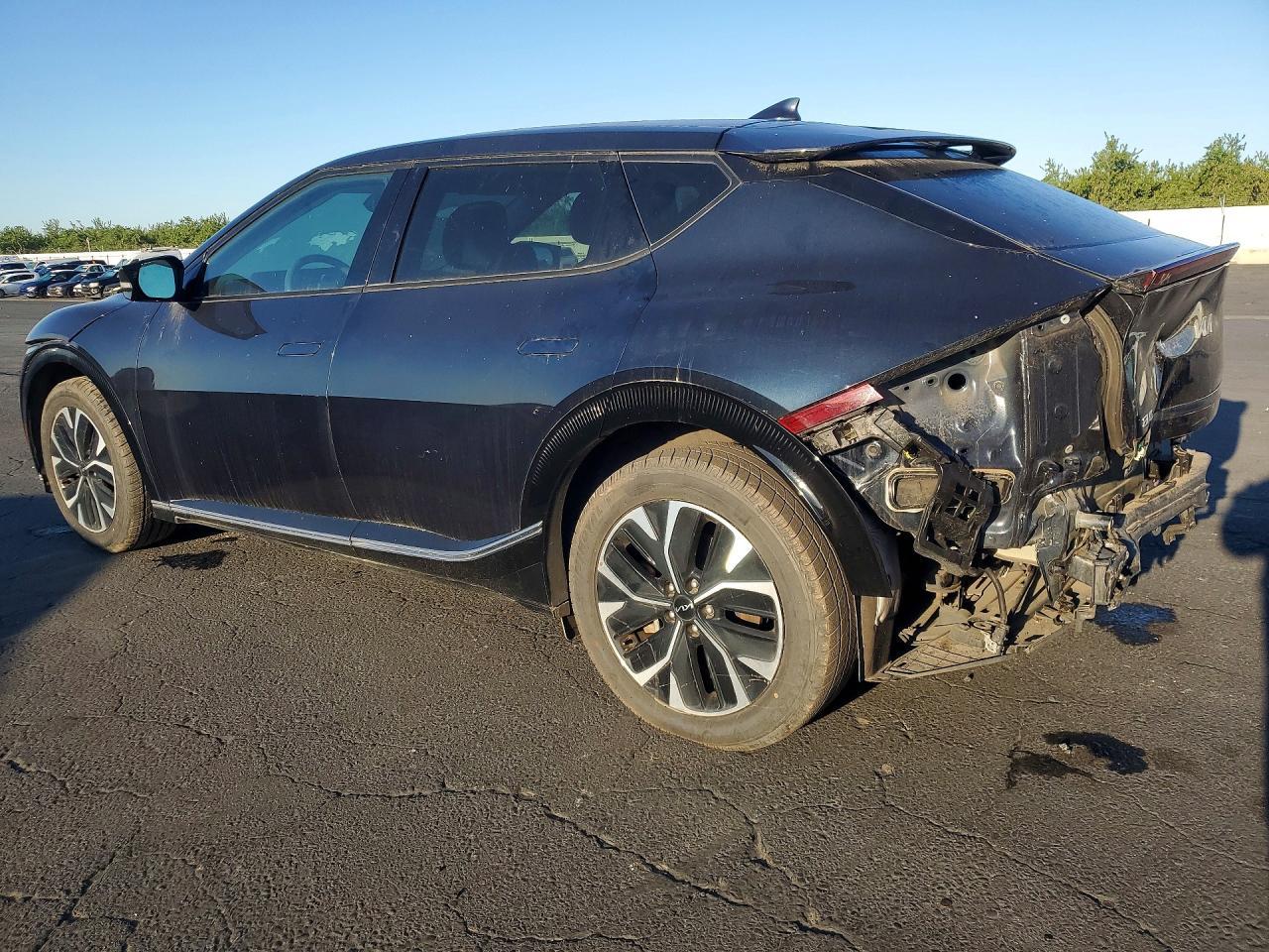 2024 Kia Ev6 Wind - Фото 2