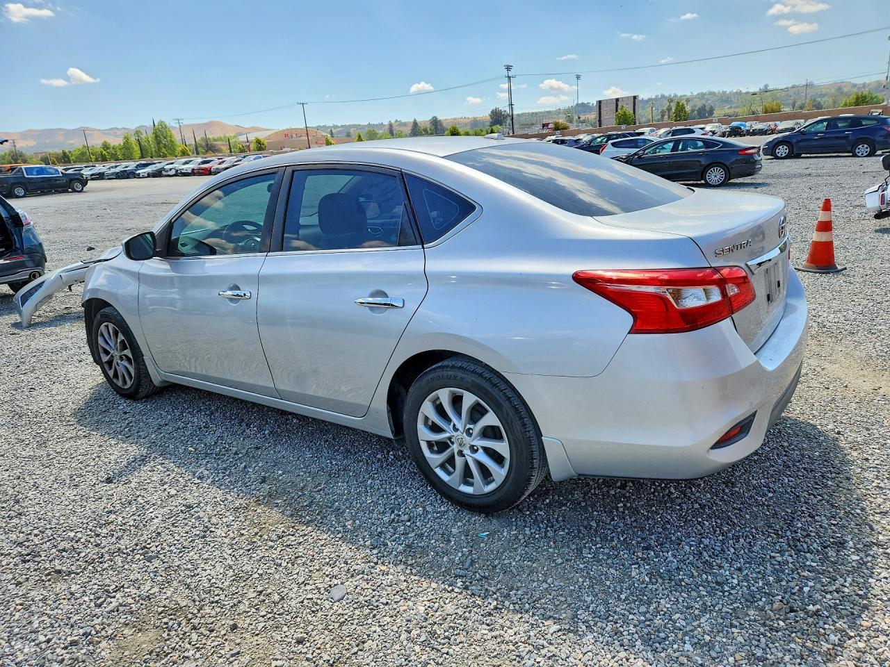 2019 Nissan Sentra Sv - Фото 2