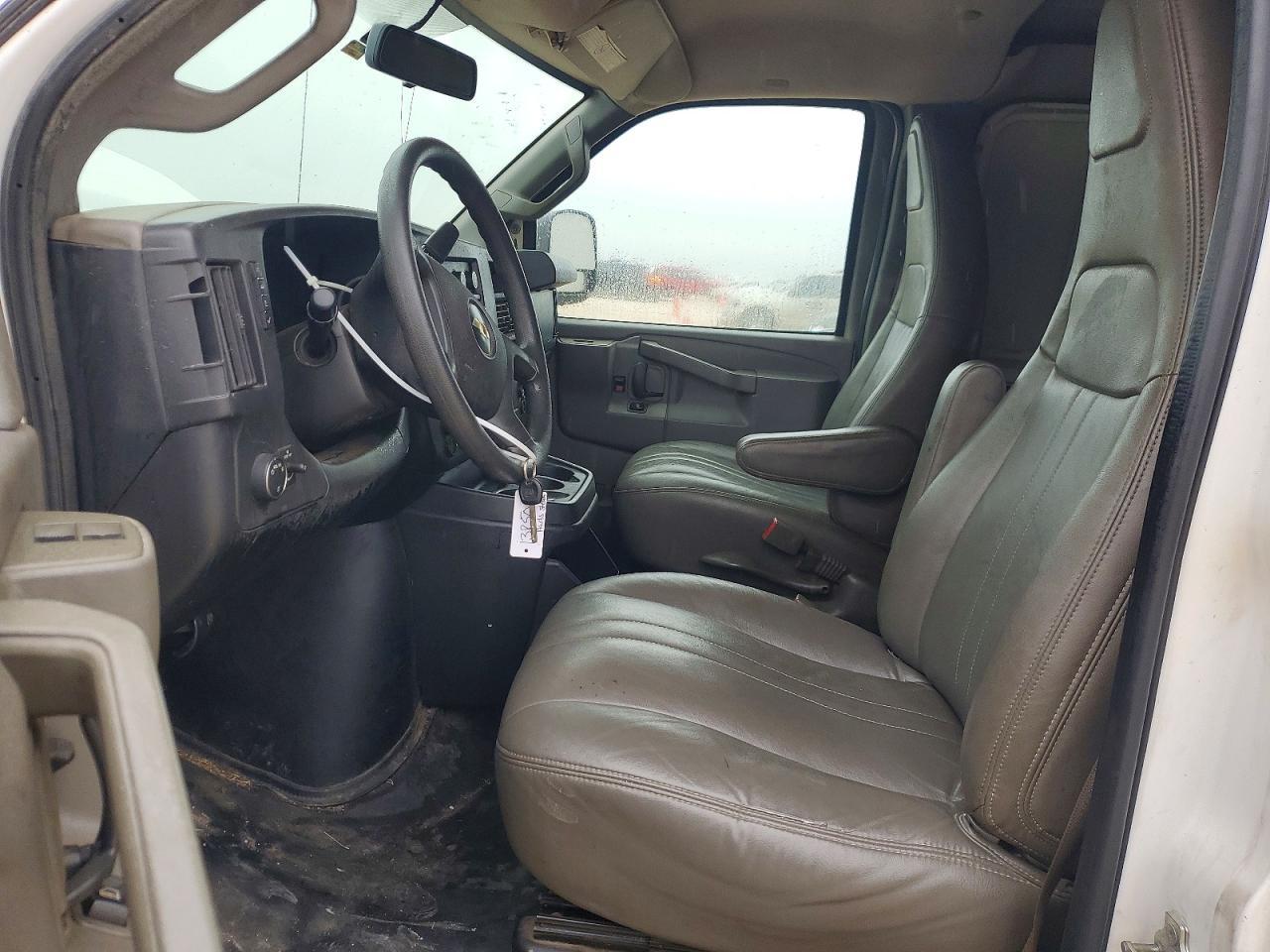 2019 Chevrolet Express 25 - Delivery Van - Image 7