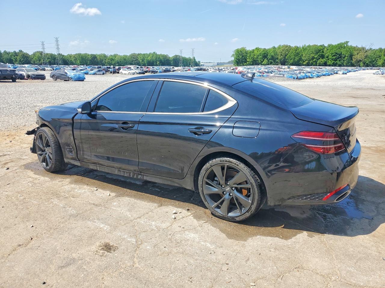 2023 Genesis G70 Base - Фото 2