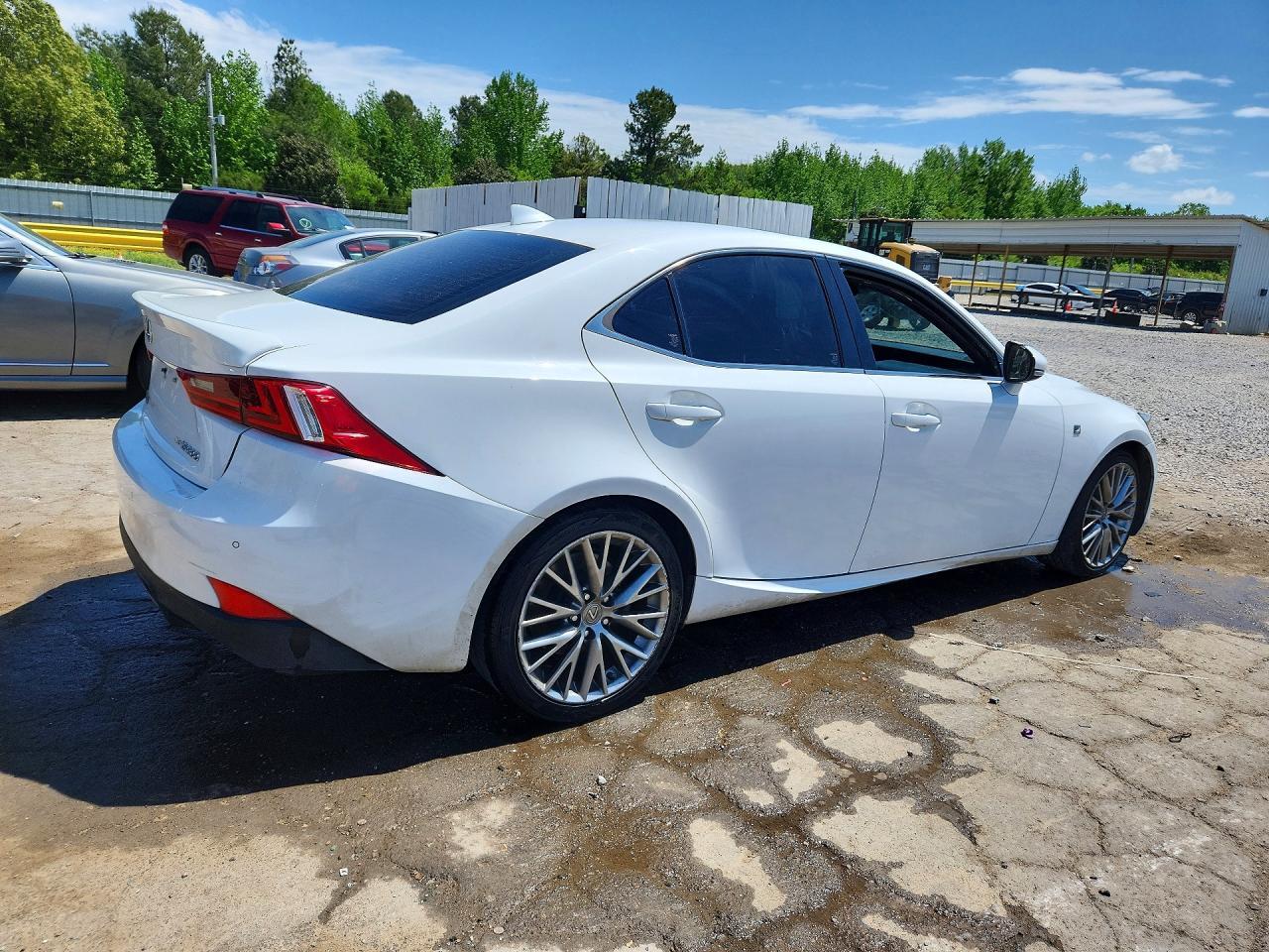 2019 Lexus Is 300 - Image 3