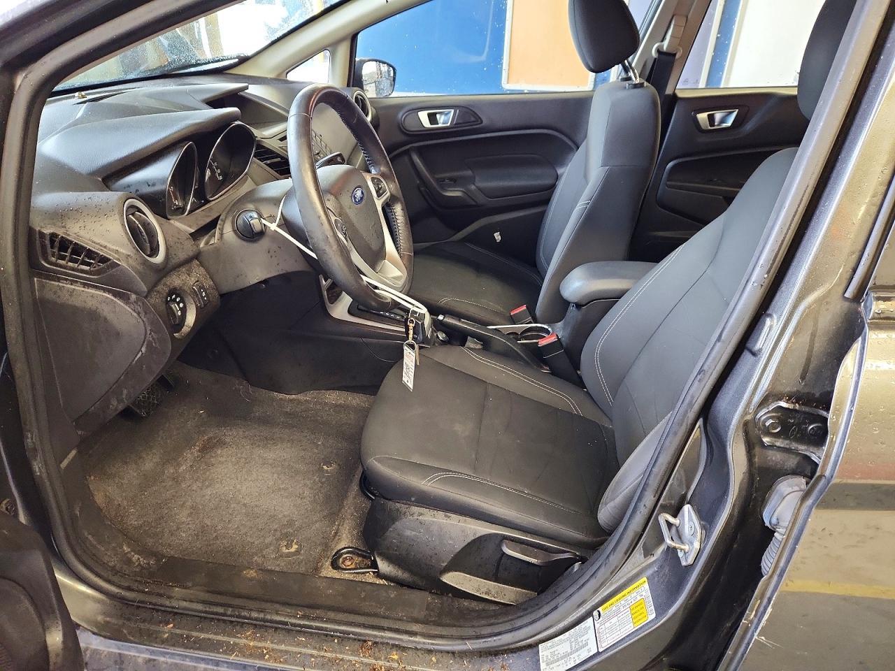 2016 Ford Fiesta Se - Фото 7