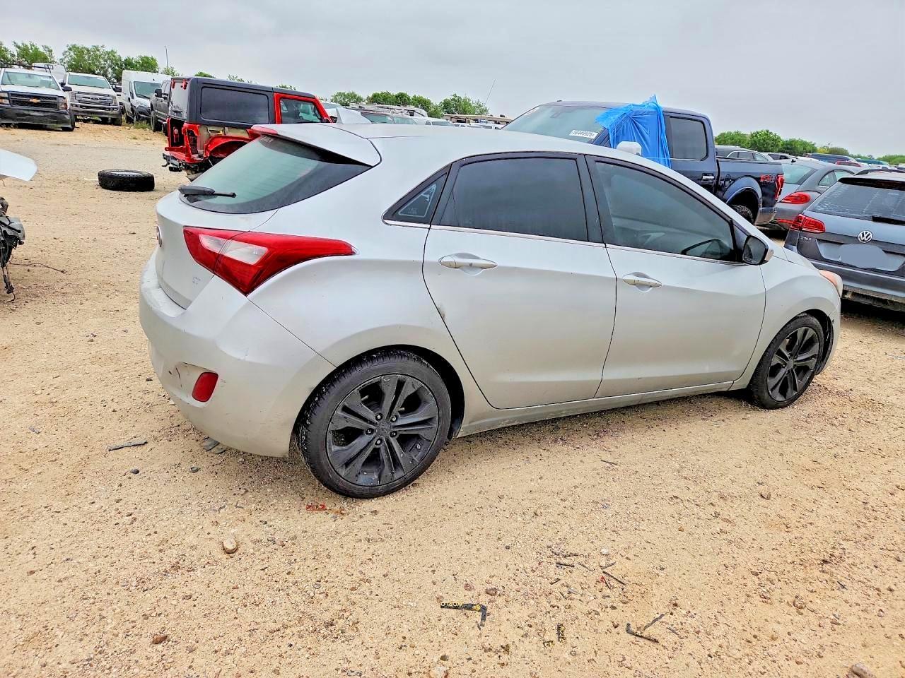 2013 Hyundai Elantra Gt Base - Фото 3