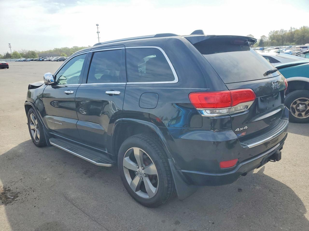 2015 Jeep Grand Cherokee Overland - Image 2
