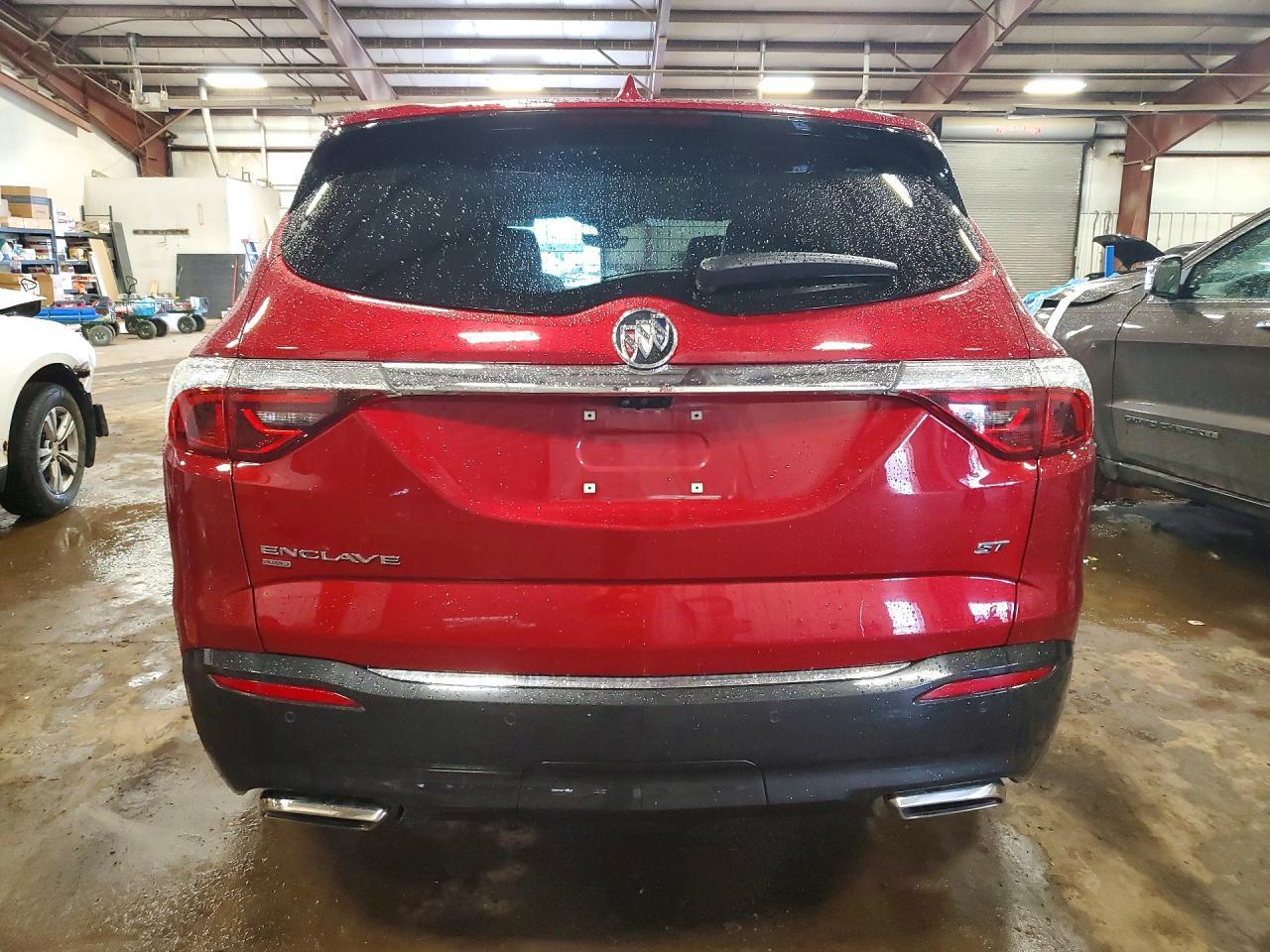 2024 Buick Enclave Essence - Image 6