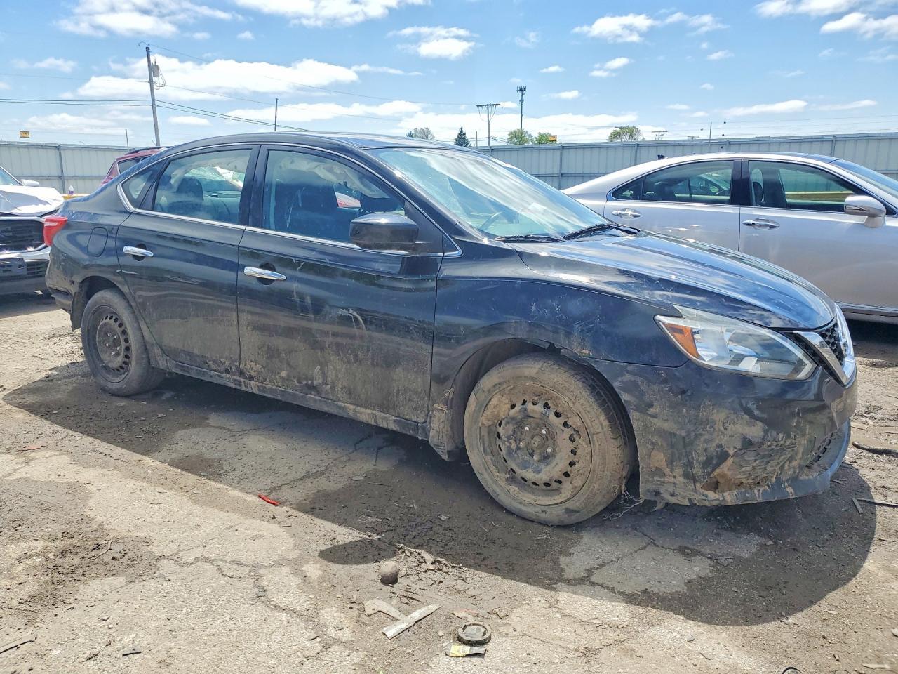 2016 Nissan Sentra S - Фото 4