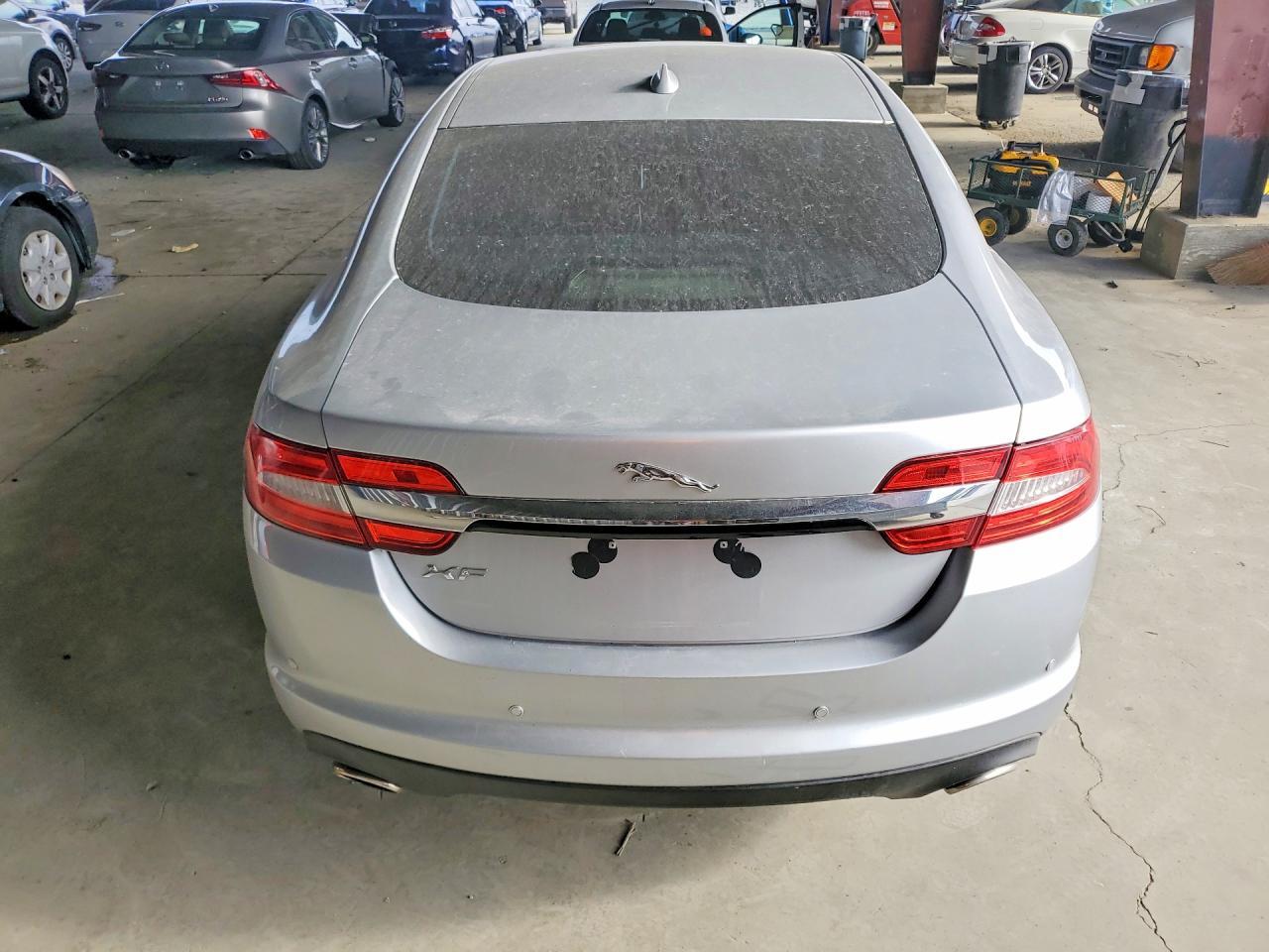 2013 Jaguar Xf - Фото 6