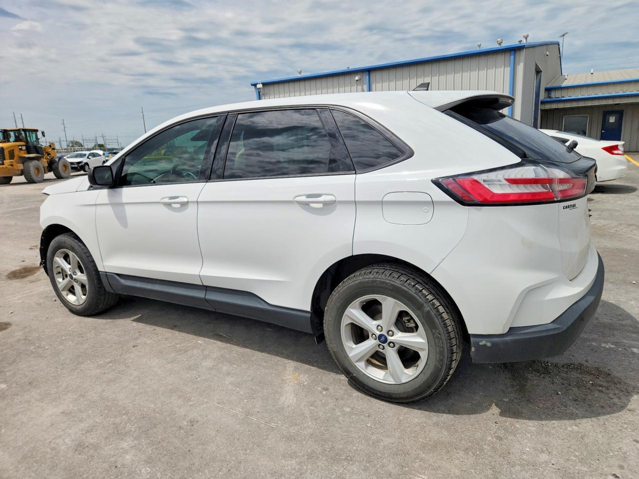 2021 Ford Edge Se - Фото 2
