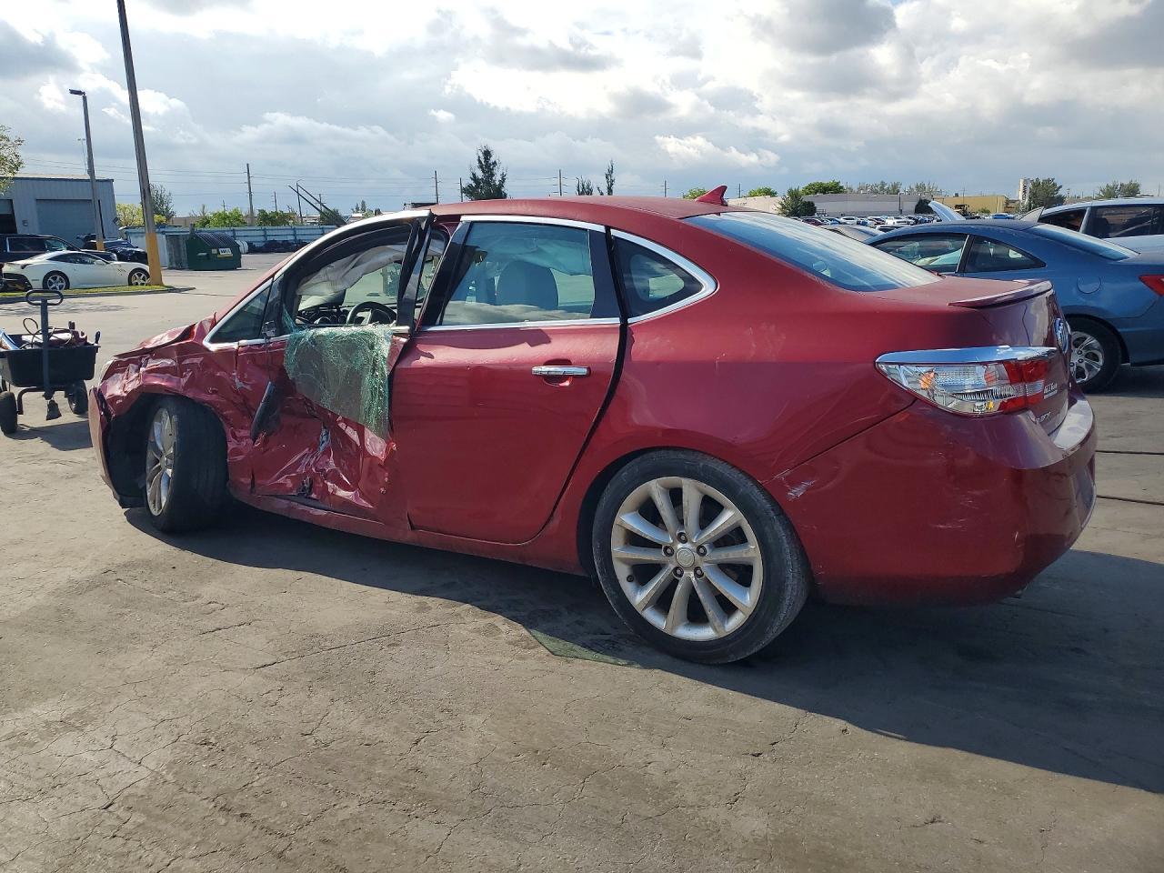 2013 Buick Verano Convenience - Фото 2