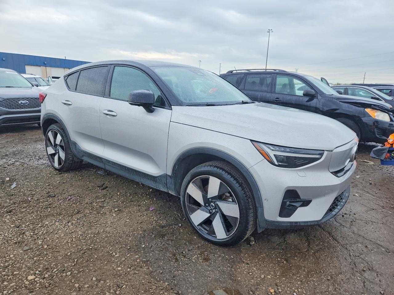 2022 Volvo C40 P8 Recharge Ultimate - Image 4