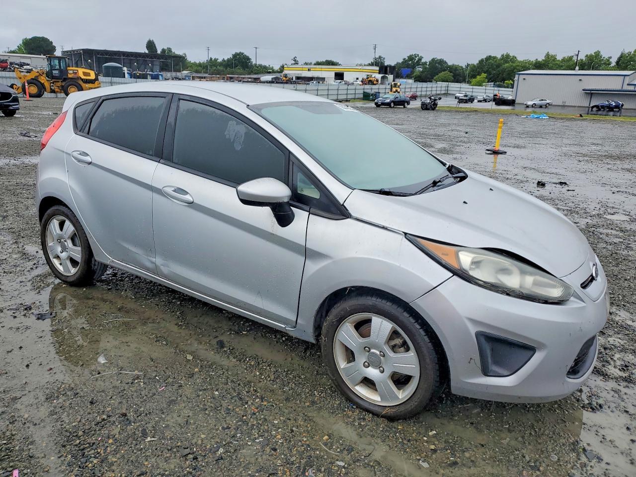 2016 Ford Fiesta S - Фото 4