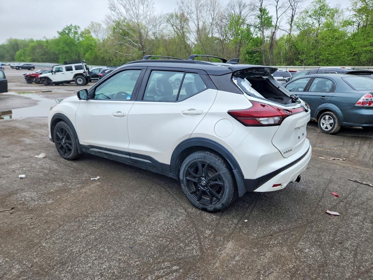 2021 Nissan Kicks Sr - Фото 2