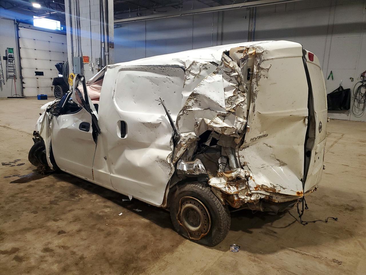 2015 Nissan Nv200 S - Фото 2