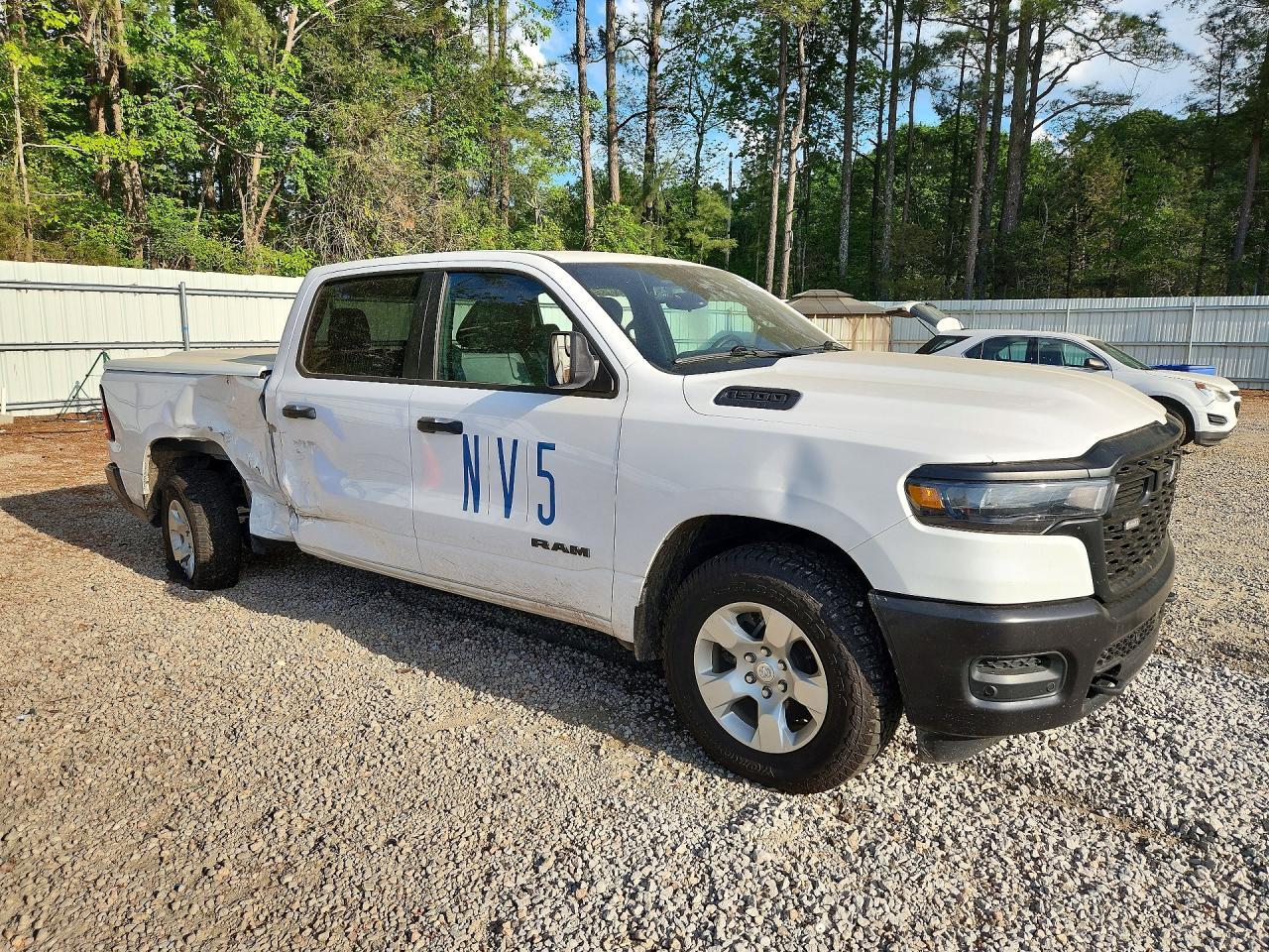 2025 Ram 1500 Tradesman - Image 4