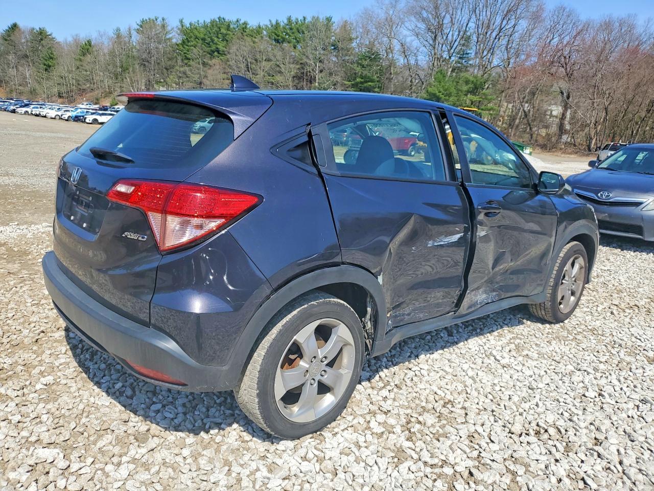 2017 Honda Hr-V Lx - Image 3