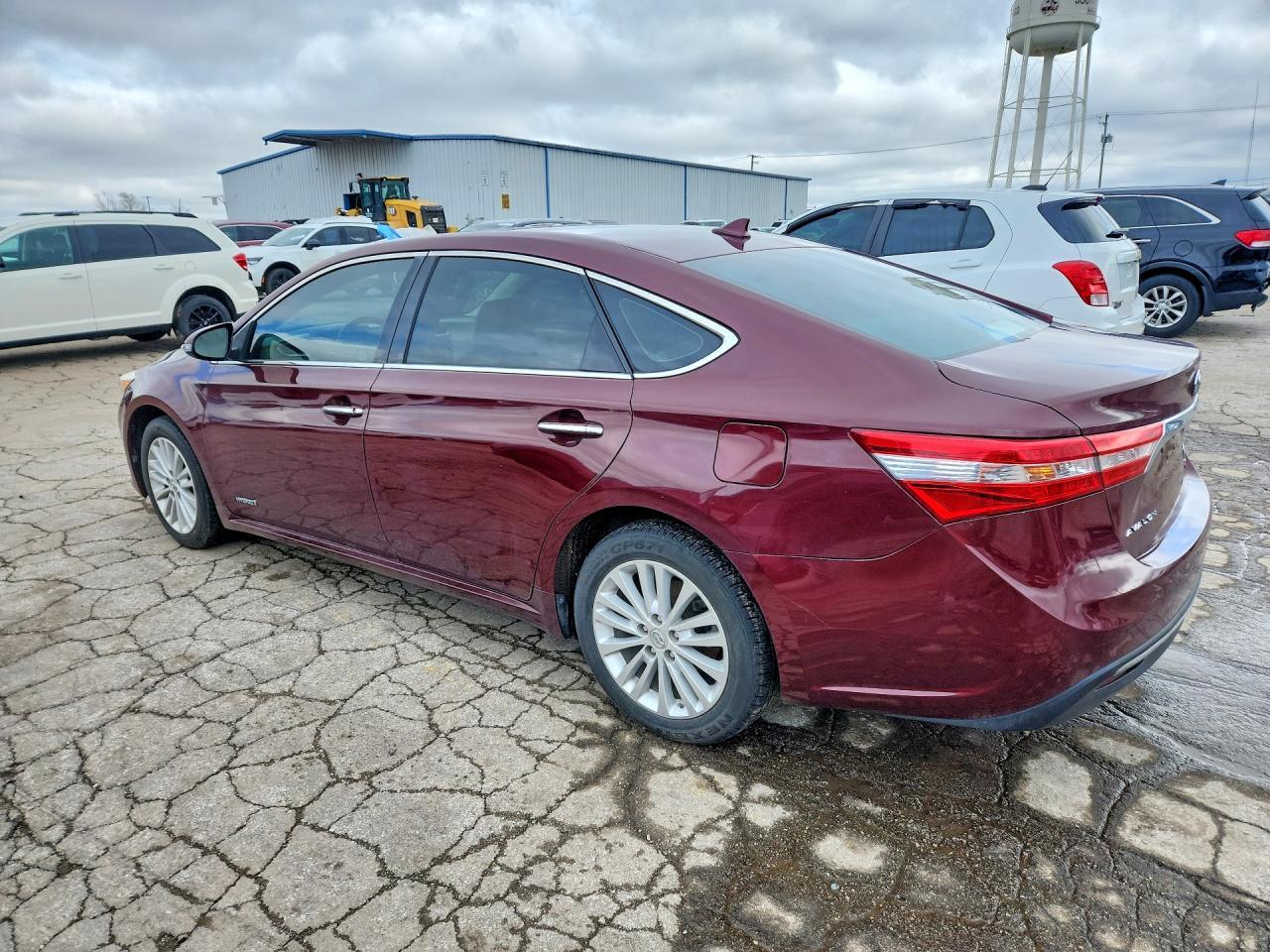 2014 Toyota Avalon Hybrid Limited - Фото 2