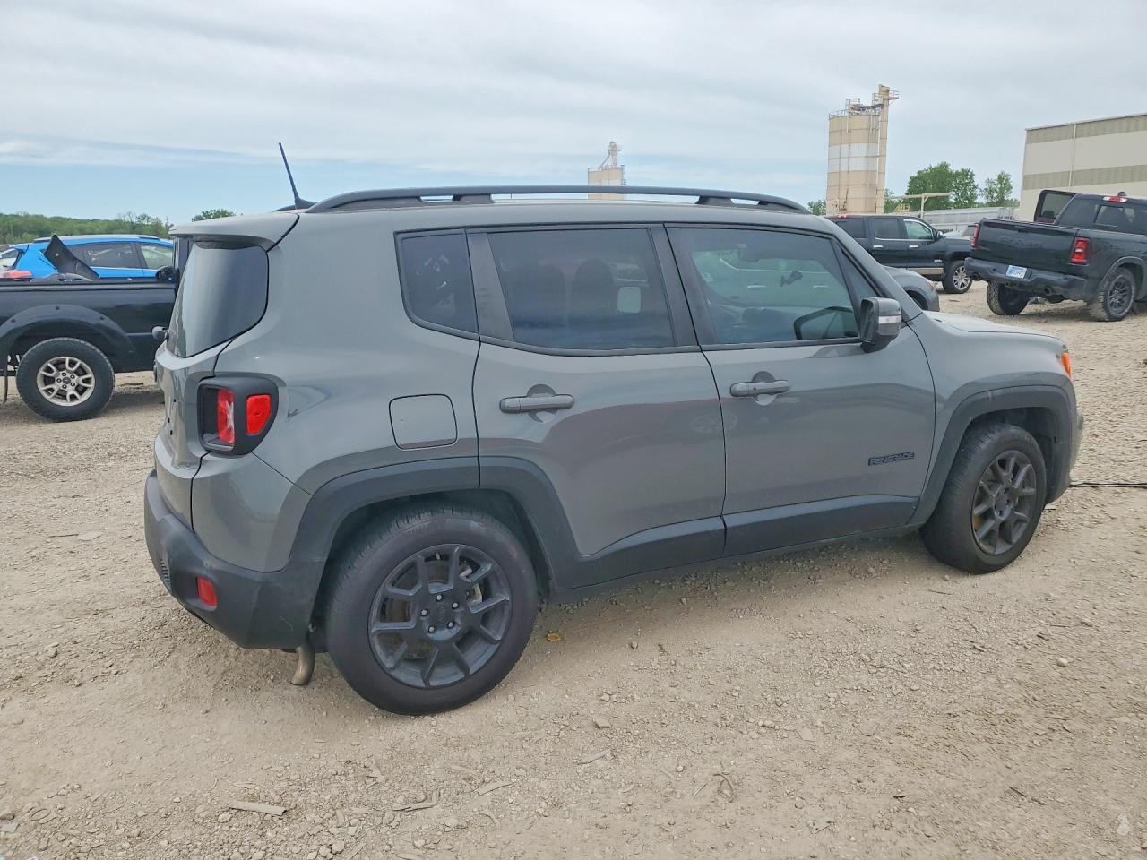 2020 Jeep Renegade Latitude - Фото 3