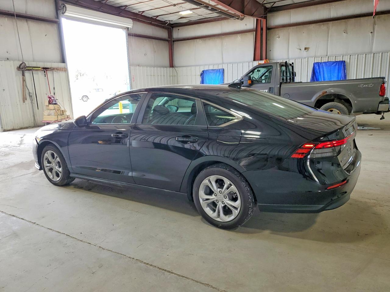 2025 Honda Accord Lx - Фото 2