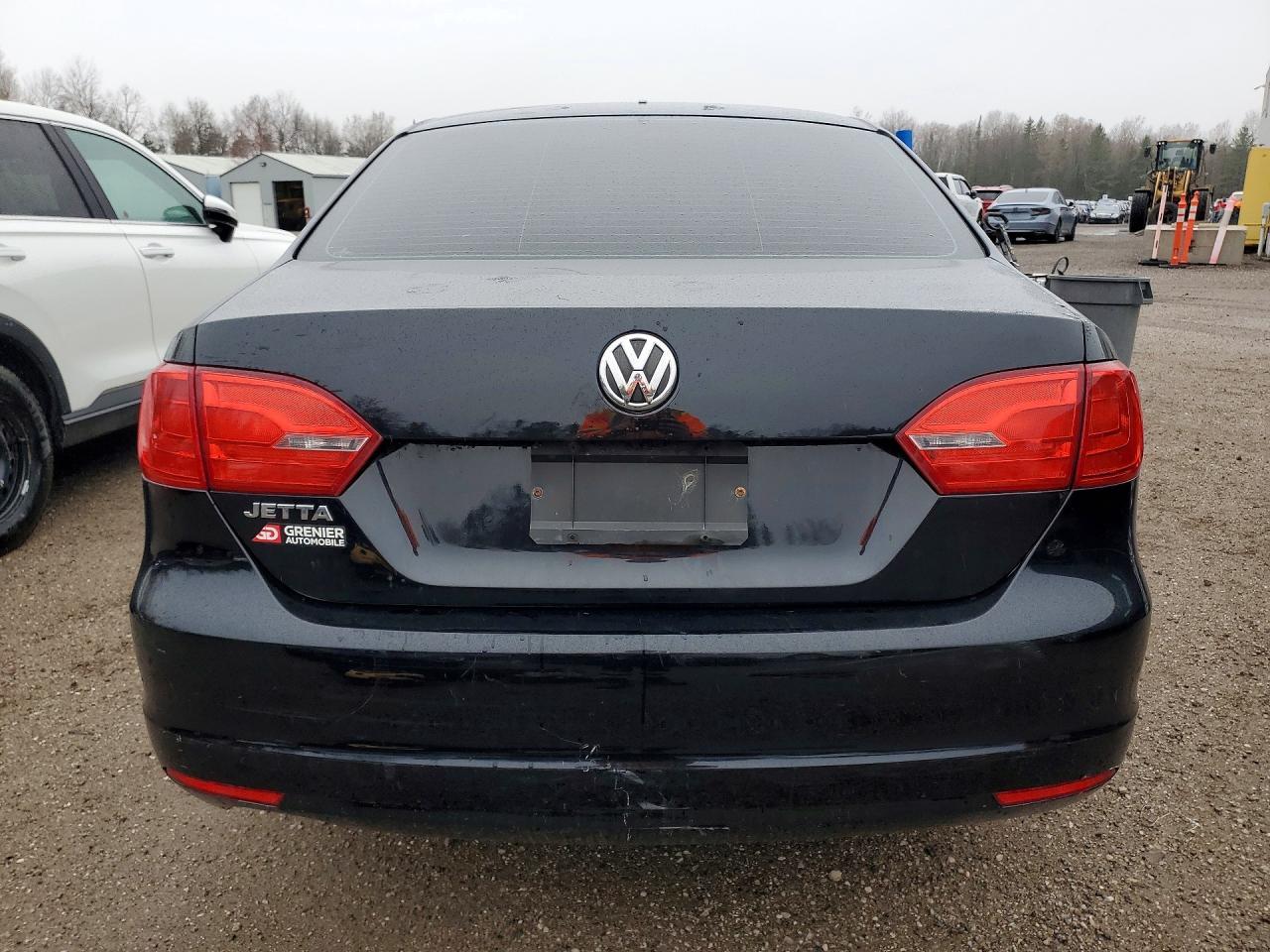 2014 Volkswagen Jetta 2.0 4Dr - Фото 6