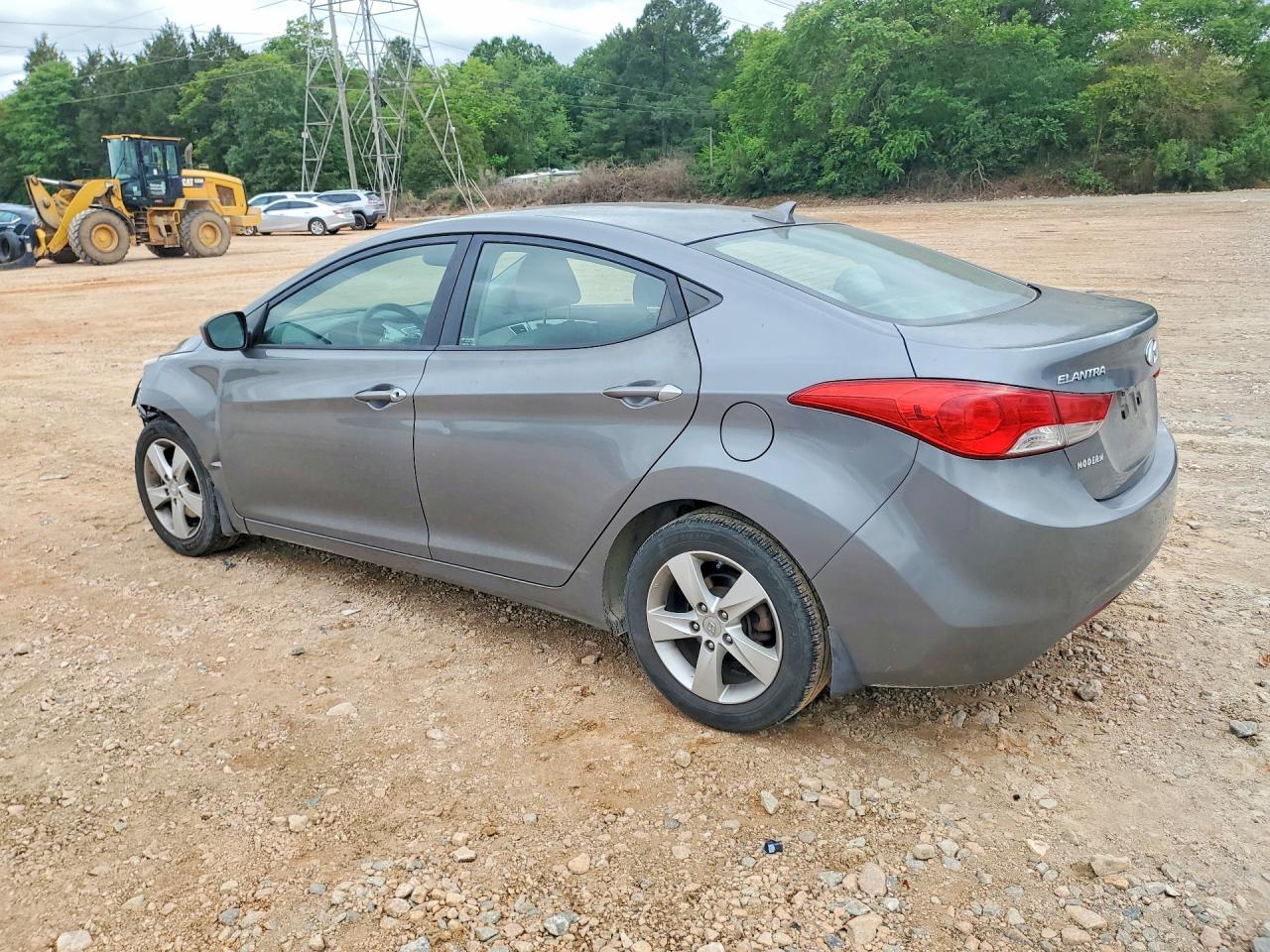 2013 Hyundai Elantra Gls - Фото 2