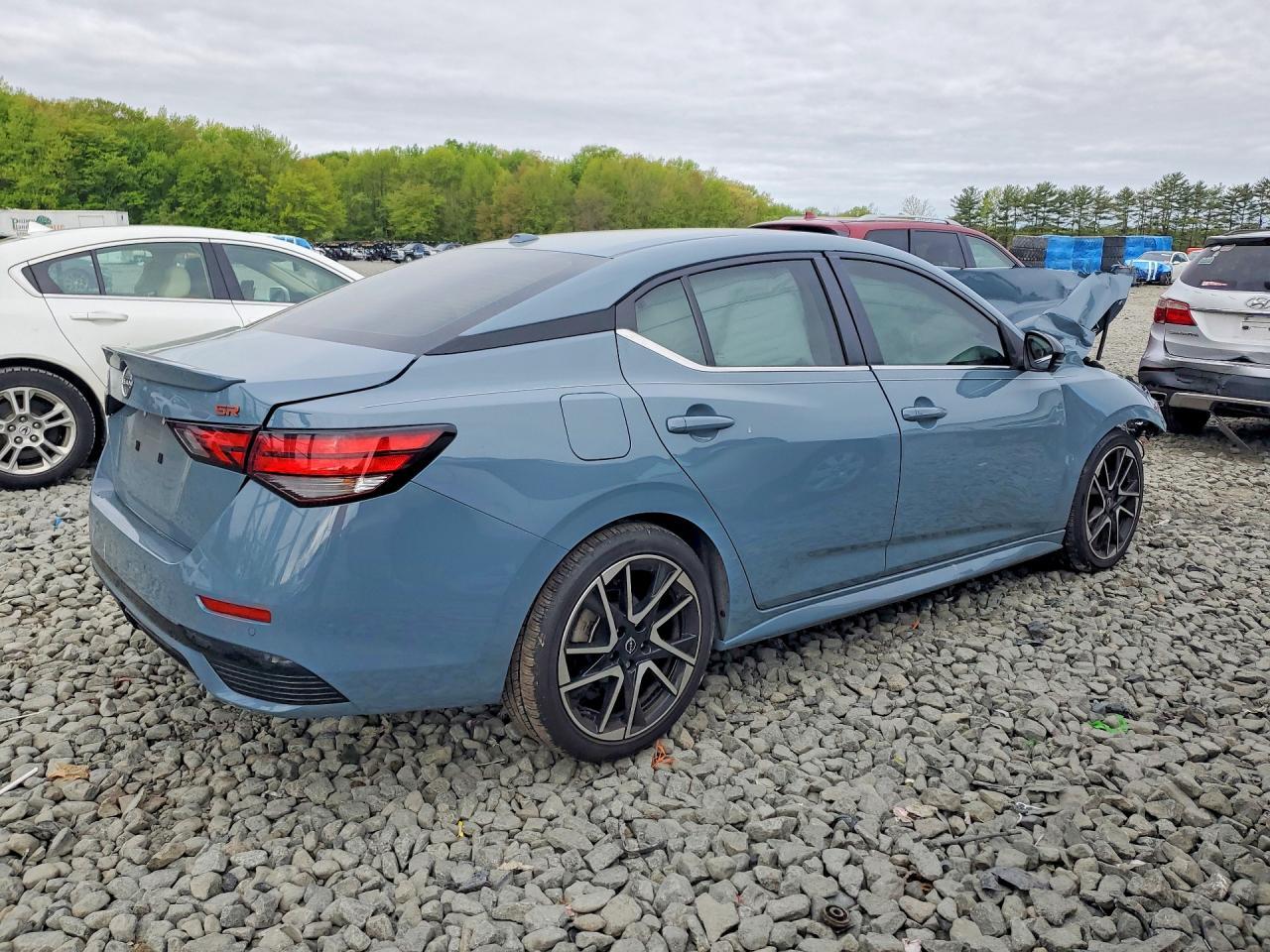 2024 Nissan Sentra Sr - Image 3