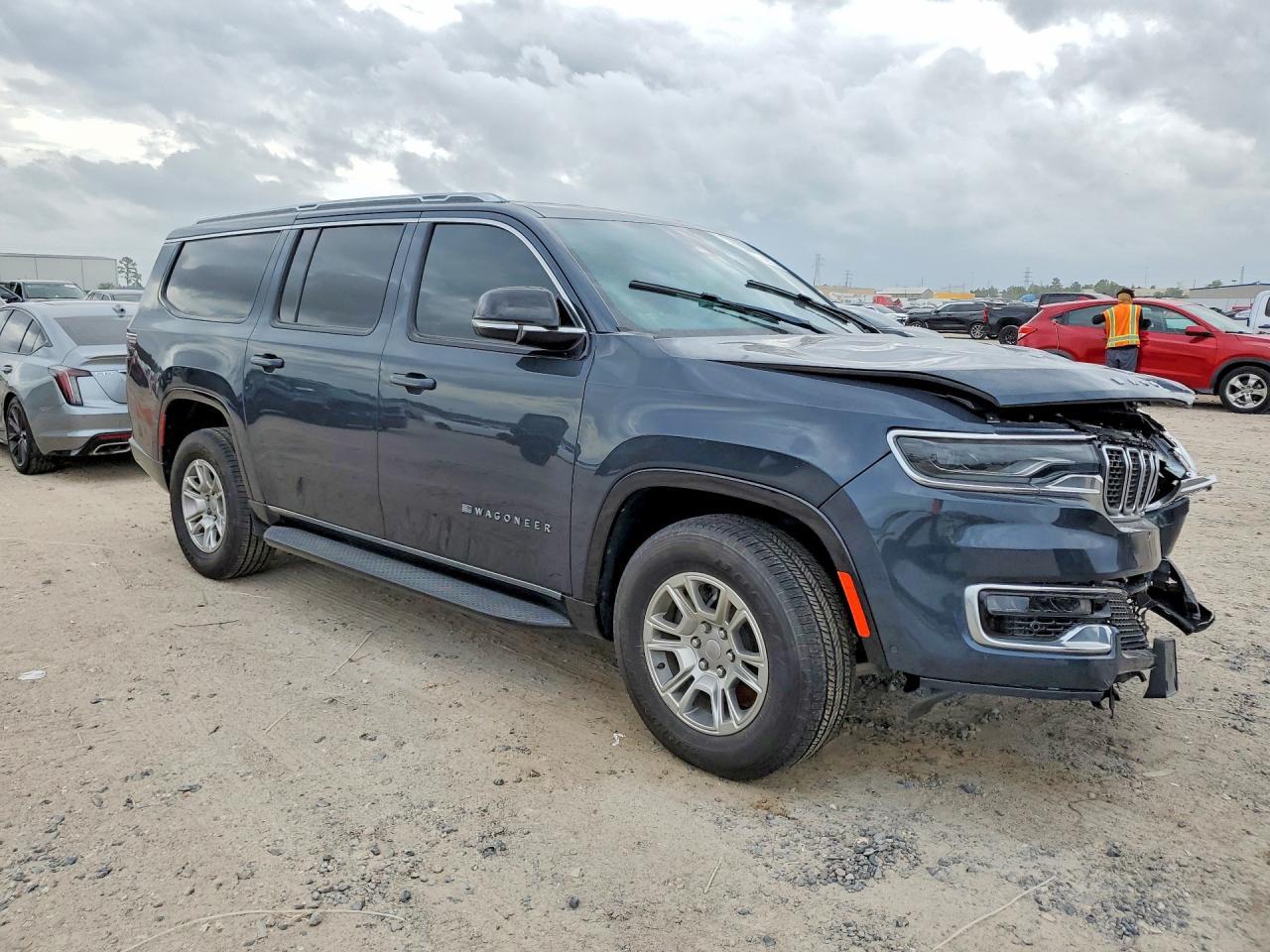 2024 Jeep Wagoneer L Series I - Image 4