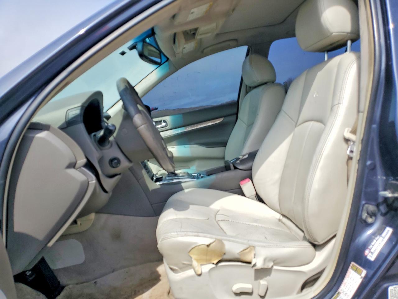 2012 Infiniti G37 Base - Image 7