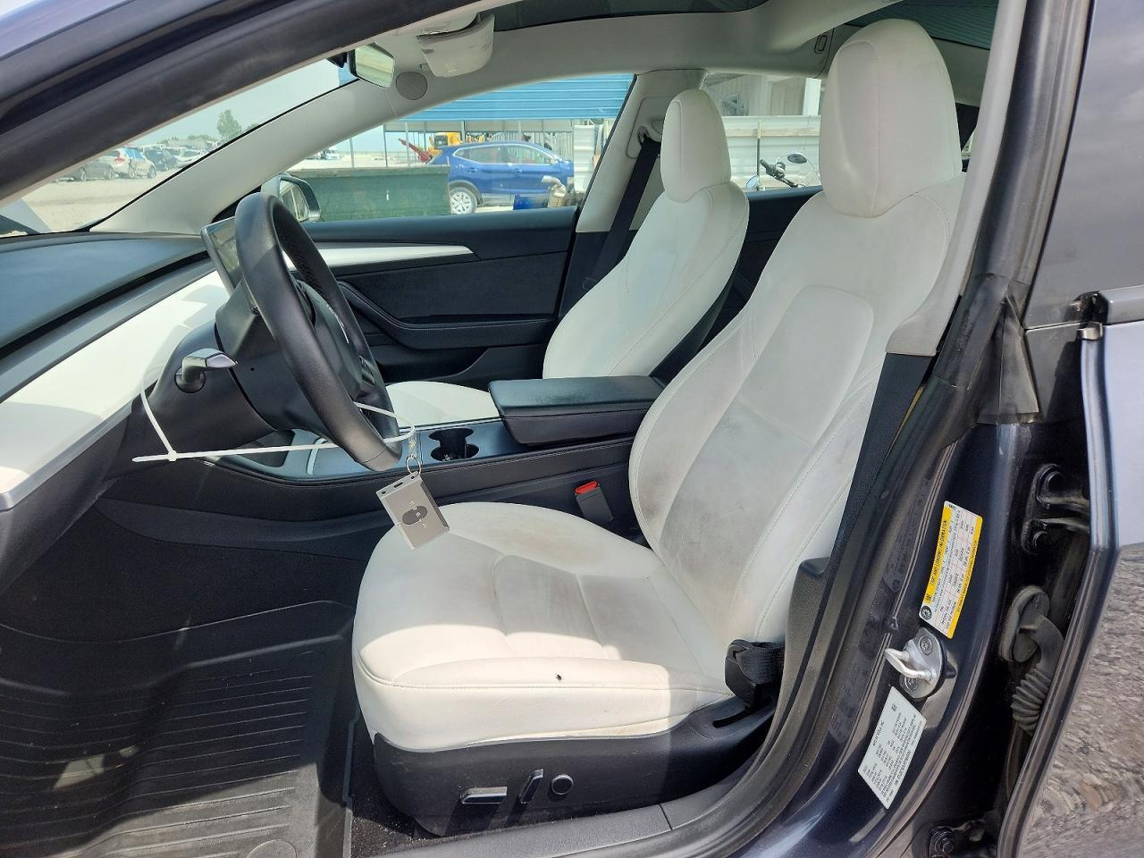 2023 Tesla Model 3 - Фото 7