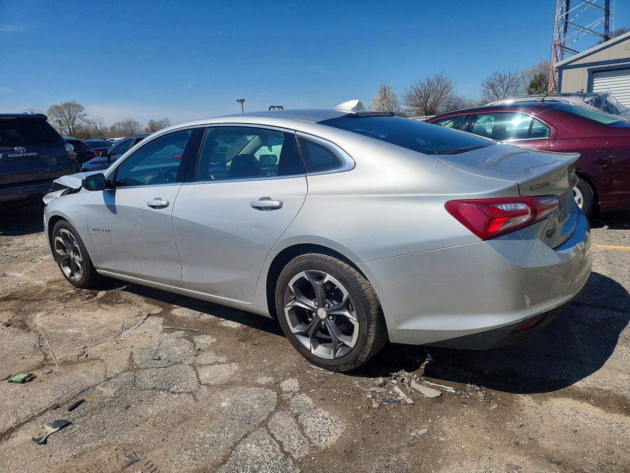 2022 Chevrolet Malibu Lt - Фото 2
