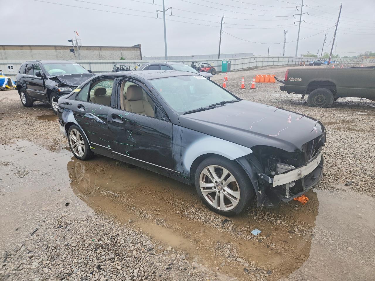 2012 Mercedes Benz C - Фото 4
