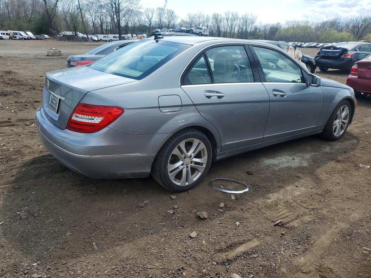2013 Mercedes-Benz C 250 - Фото 3