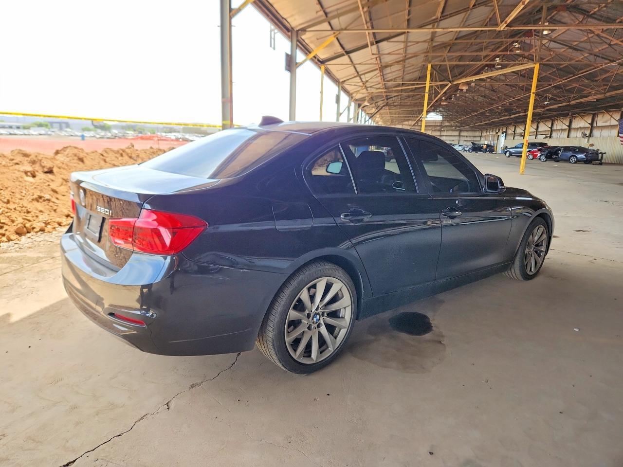 2018 BMW 320 Xi - Фото 3