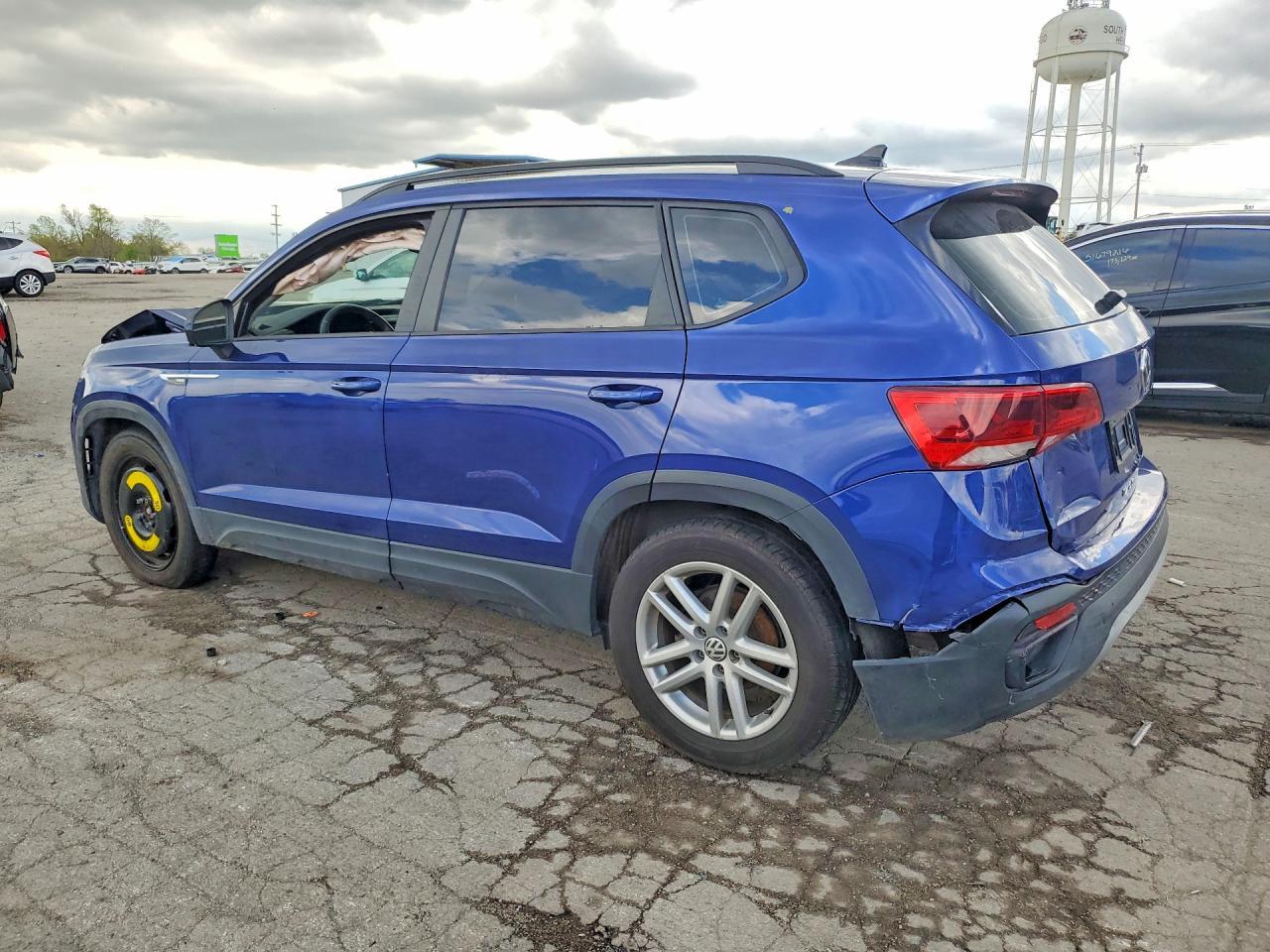 2023 Volkswagen Taos S - Фото 2