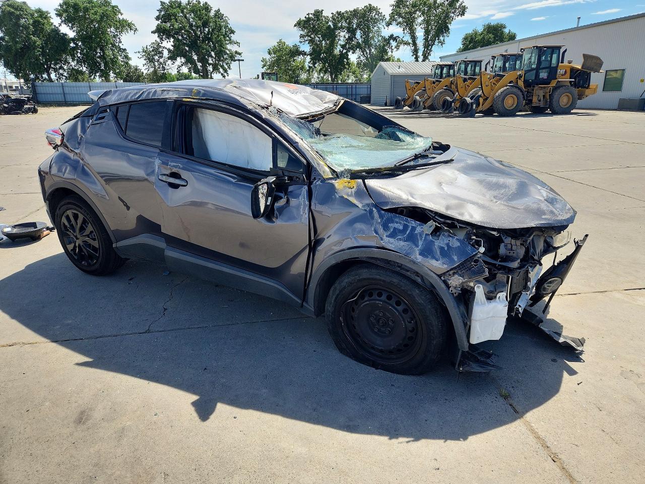 2019 Toyota C-Hr Le - Image 4