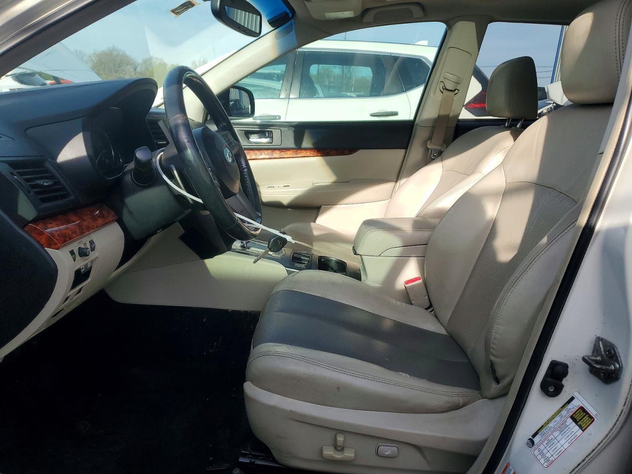 2010 Subaru Outback - Фото 7