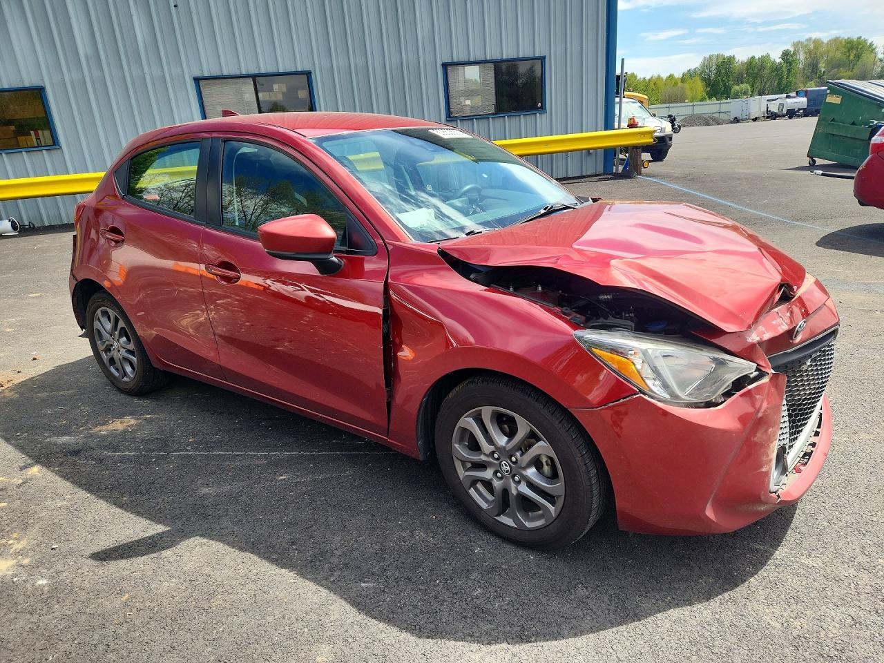 2020 Toyota Yaris Hatchback Le - Фото 4