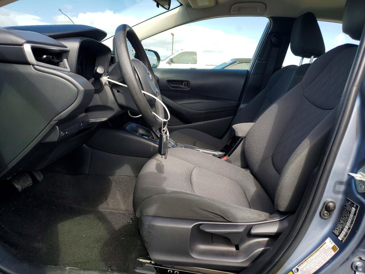 2022 Toyota Corolla Le - Фото 7
