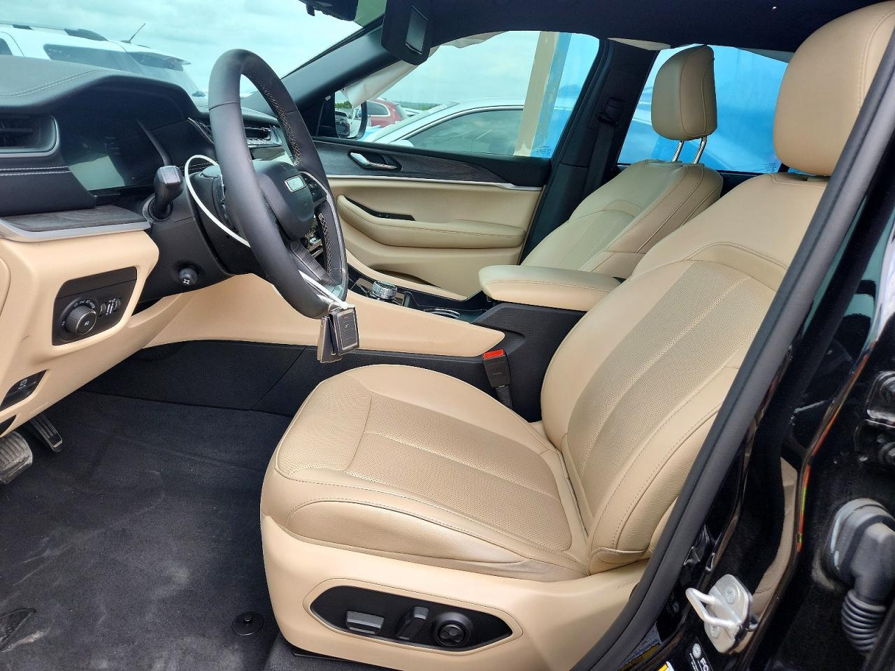 2024 Jeep Grand Cherokee Limited - Image 7