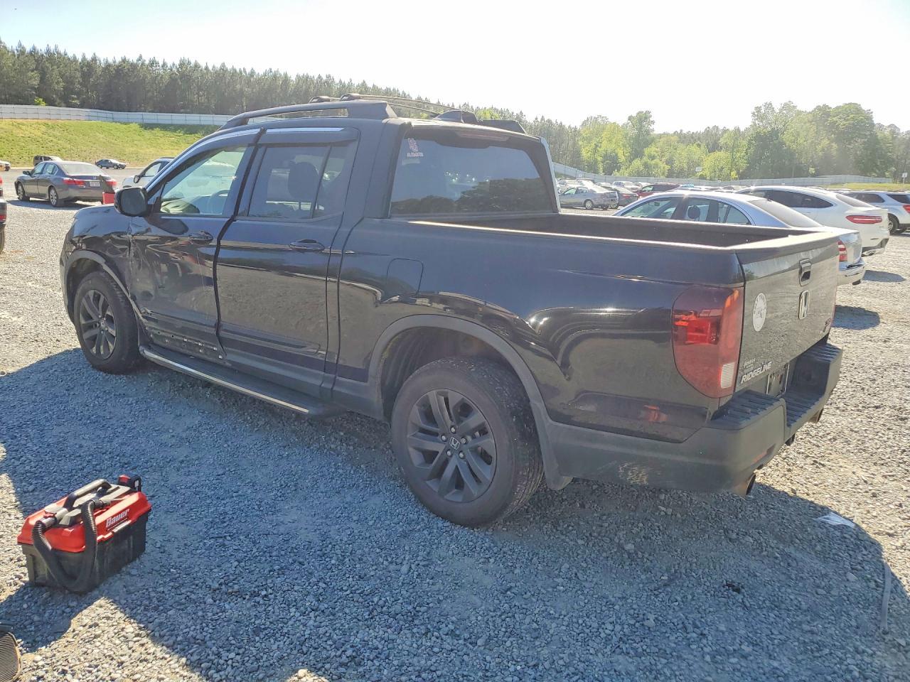 2021 Honda Ridgeline - Image 2