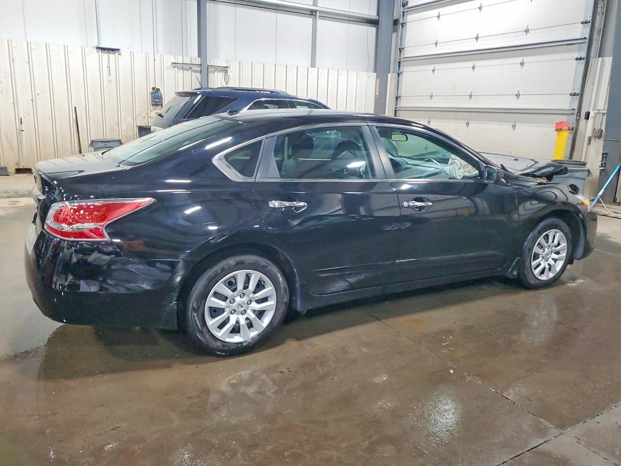 2015 Nissan Altima 2.5 S - Фото 3