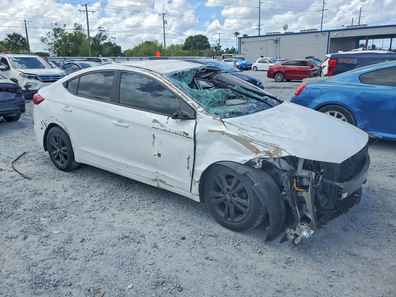 2017 Hyundai Elantra Se - Image 4