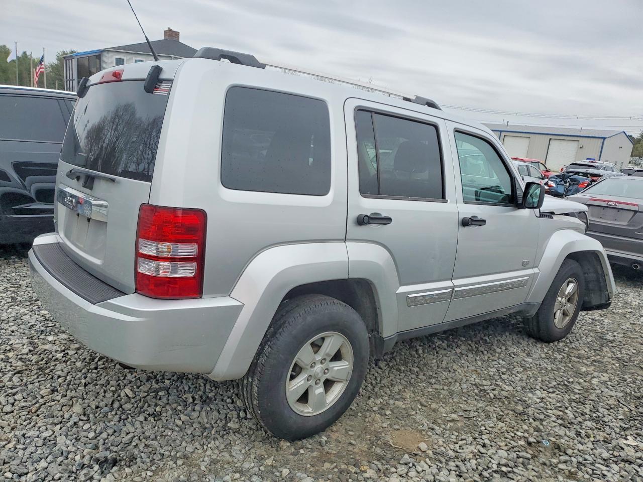 2011 Jeep Liberty Sport - Image 3