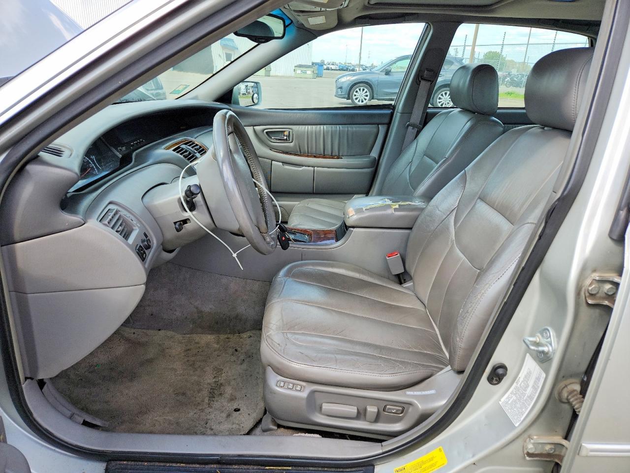 2001 Toyota Avalon Xls - Image 7