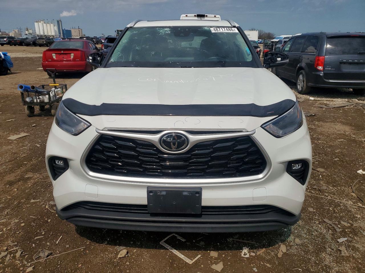 2022 Toyota Highlander Xle - Image 5